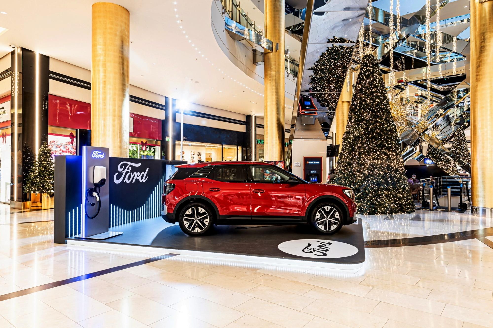 Ατραξιόν στο «Golden Hall» το νέο Ford Explorer