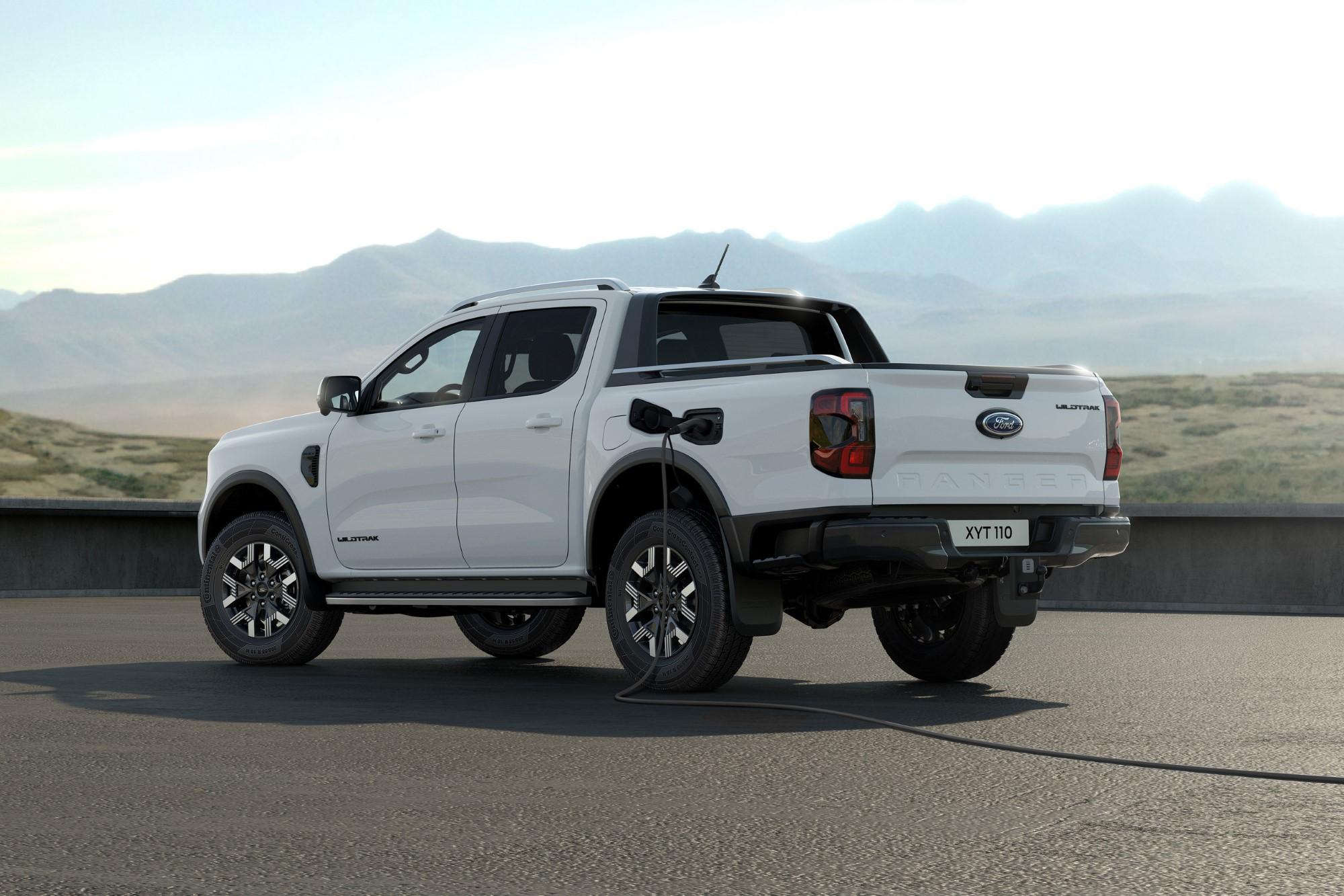Ετοιμό για την πρεμιέρα του το Ford Ranger PHEV