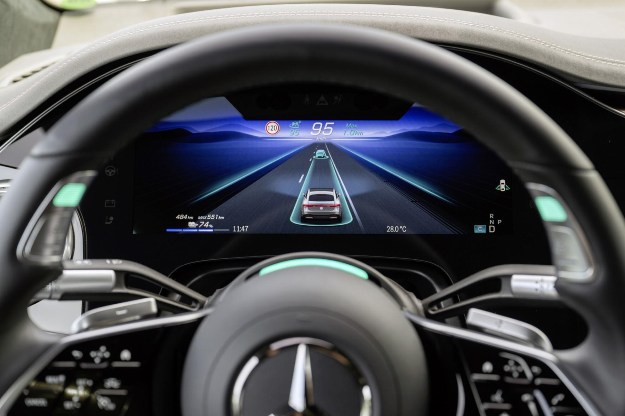 Η Mercedes-Benz έλαβε έγκριση για αυτόνομη οδήγηση επιπέδου 3 με ταχύτητα έως 95 km/h στη Γερμανία