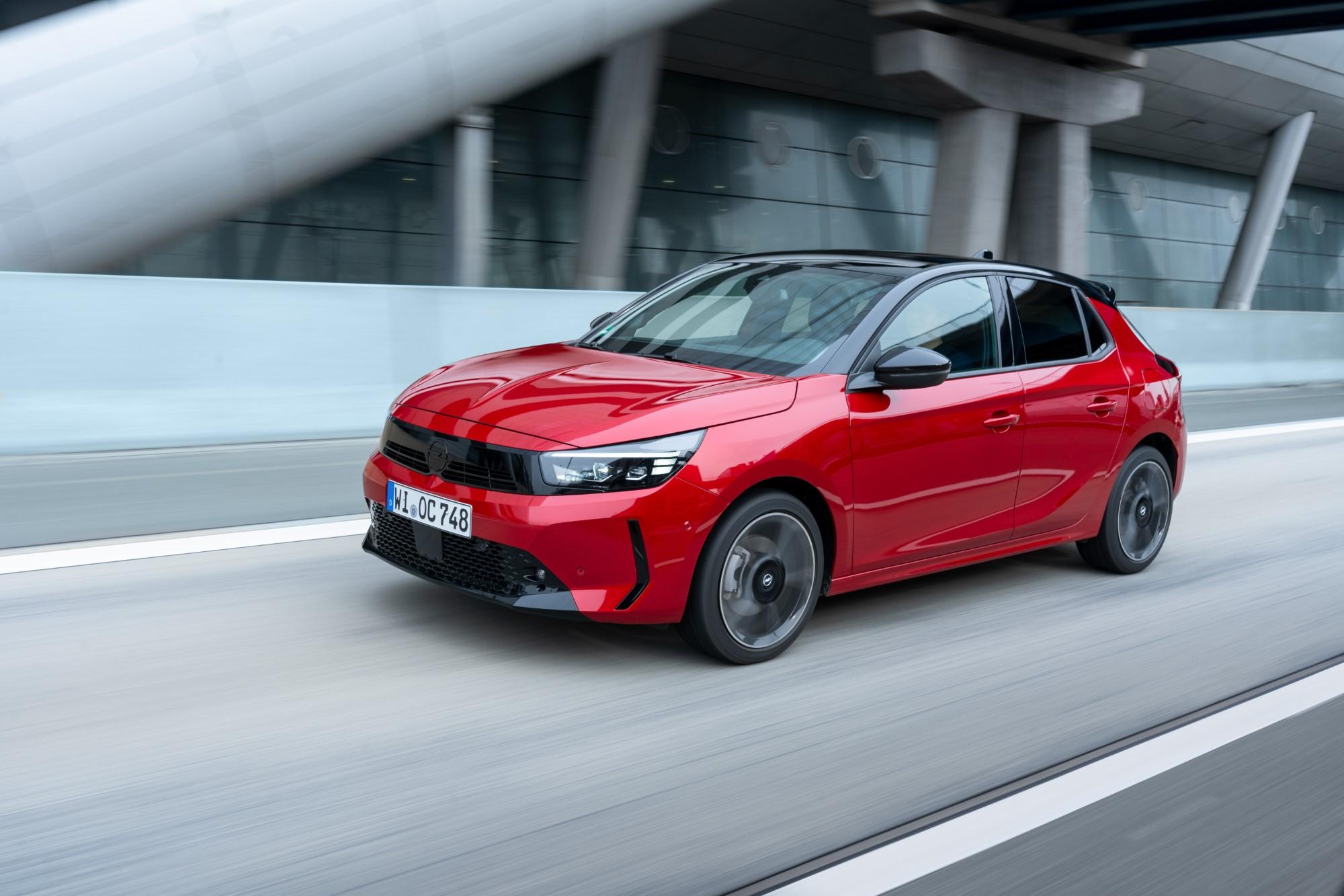 Opel Grandland και Opel Corsa με νέες υβριδικές εκδόσεις