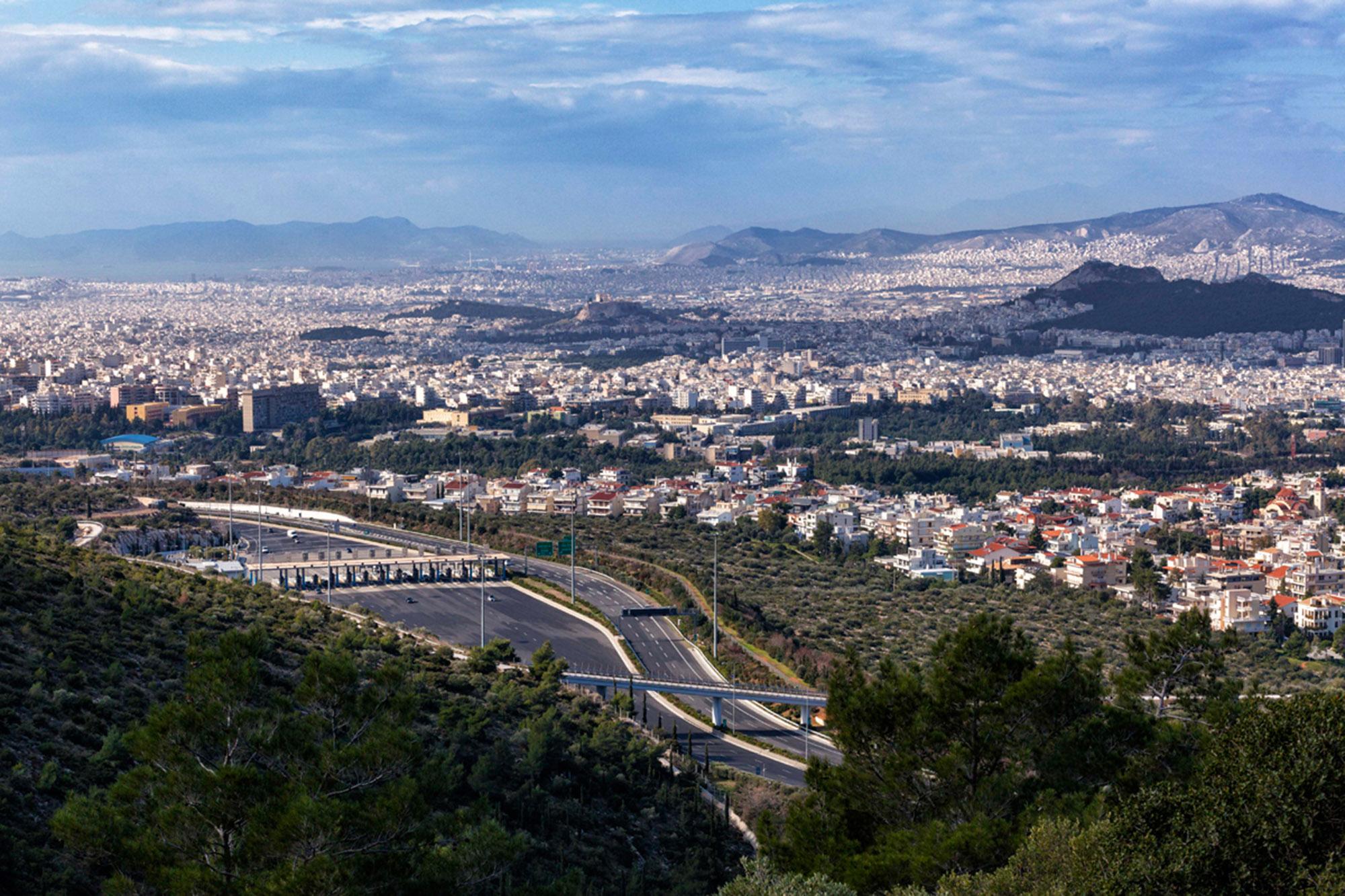 Συνεχίζονται τα έργα στην Λ. Φυλής στην Αττική οδό