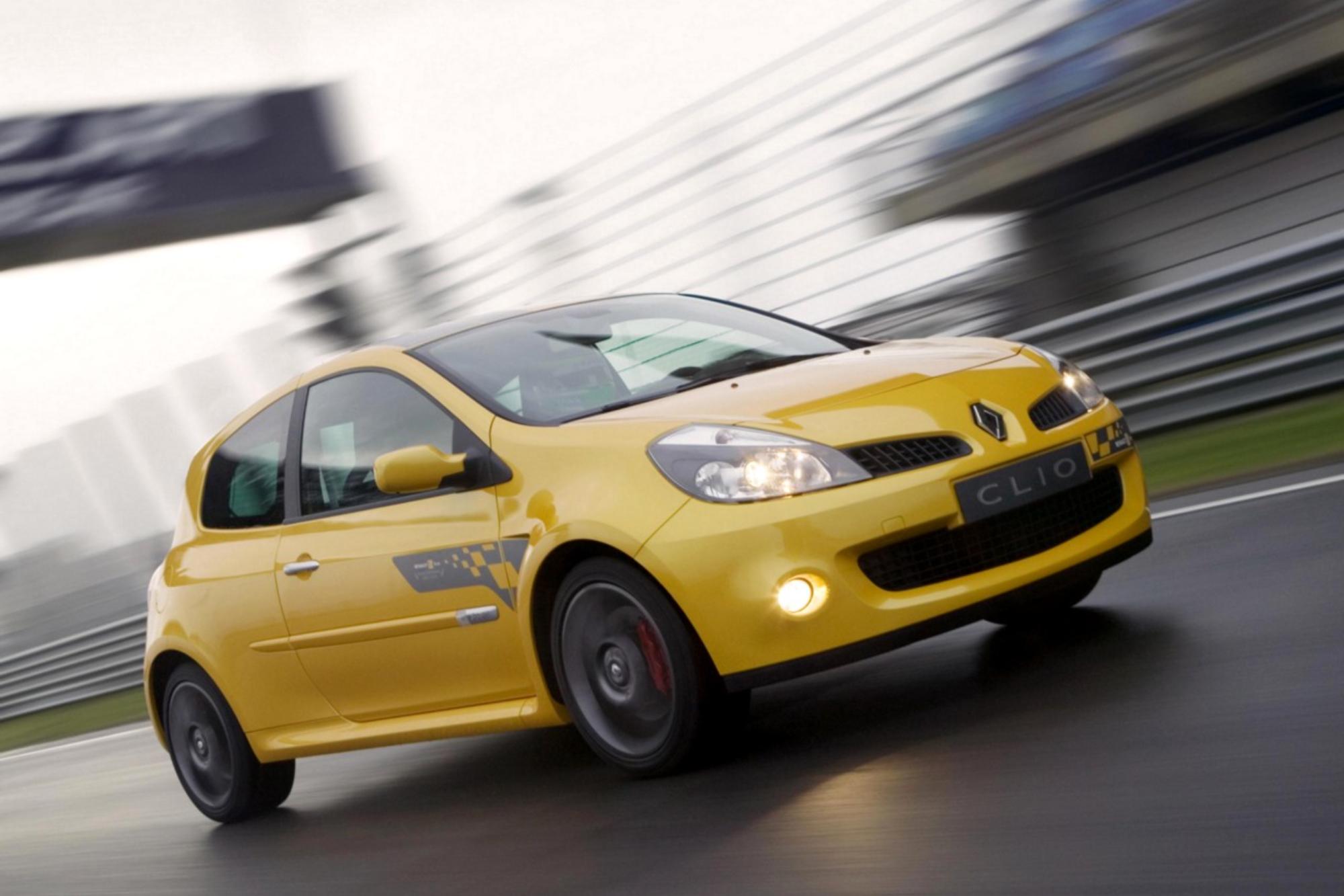 Η Renault εξετάζει την ενδεχόμενη επαναφορά του Clio RS