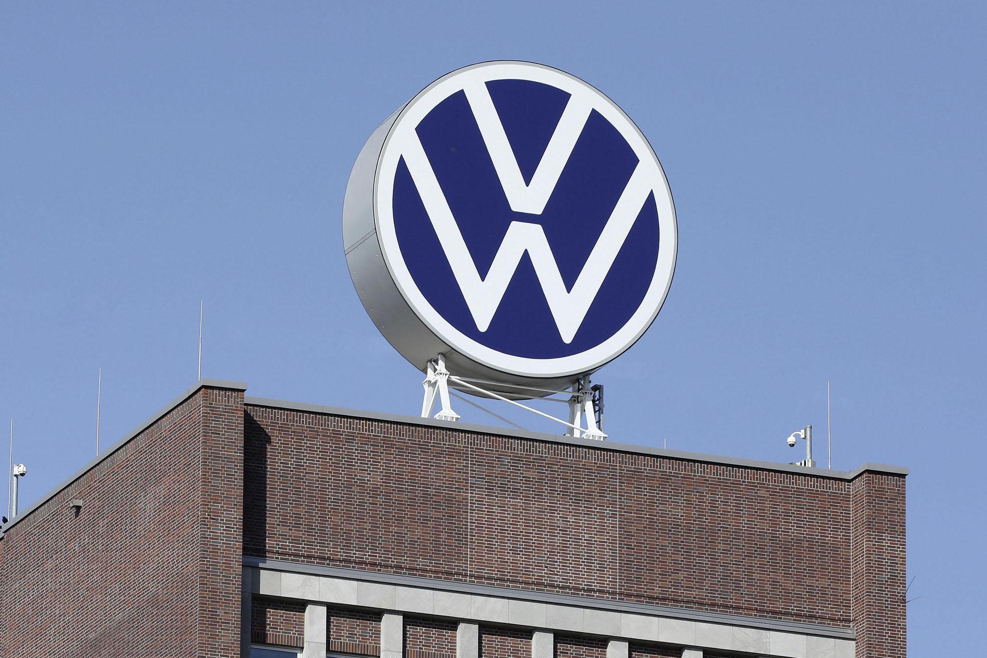 H Volkswagen εξετάζει να κλείσει δύο εργοστάσιά της στην Γερμανία
