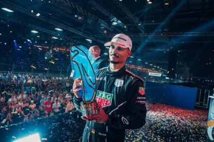 Ο Wehrlein πρωταθλητής στη Formula E και ο Barnard ο νεότερος νικητής 
