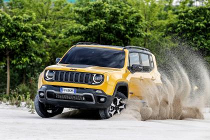 Με ένα Jeep τα χιλιόμετρα είναι εγγυημένα  