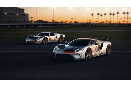 Η νέα έκδοση Heritage Edition και το πακέτο Studio Collection του Ford GT