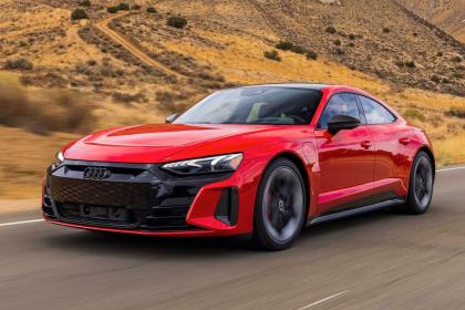 Η Audi θα παρουσιάσει περισσότερα μοντέλα RS
