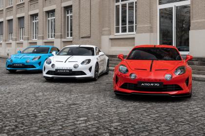 H Alpine προσθέτει δύο νέες εκδόσεις στην A110 πριν το πέσιμο της αυλαίας