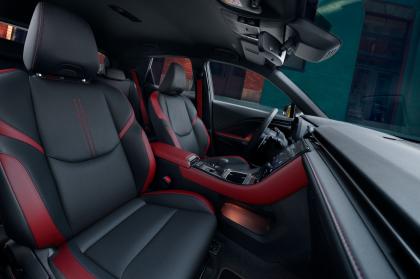 H Lexus αποκαλύπτει την Vibrant Edition στο LBX