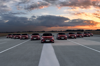 H Mercedes-Benz θα λανσάρει 40 νέα μοντέλα μέχρι το 2027