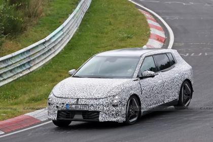 Το νέο Kia EV4 «πιάστηκε» σε δοκιμές στο Nurburgring [+video]