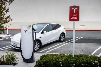 Ολοένα και πέφτει η ζήτηση της Tesla στην Ευρώπη