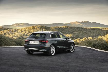 Νέο Audi A3 και premium και compact 
