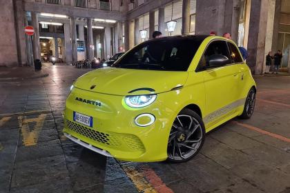 Οι πρώτες φωτογραφίες του Abarth 500 EV