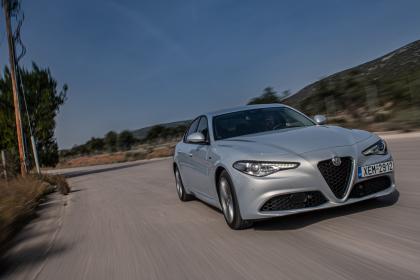 Alfa Romeo Giulia Sprint 2.0 ΤΒ 200PS