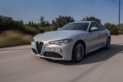 Alfa Romeo Giulia Sprint 2.0 ΤΒ 200PS