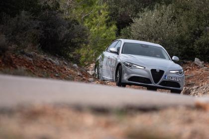 Alfa Romeo Giulia Sprint 2.0 ΤΒ 200PS