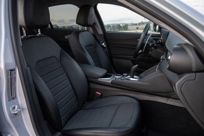 Alfa Romeo Giulia Sprint 2.0 ΤΒ 200PS