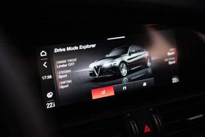 Alfa Romeo Giulia Sprint 2.0 ΤΒ 200PS