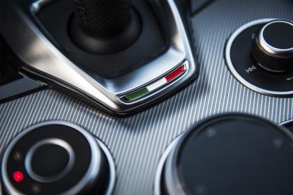 Alfa Romeo Stelvio 2.2 TD AT8 Veloce 210Ps