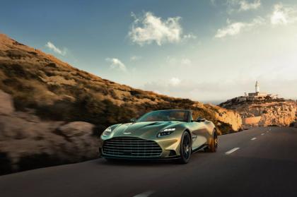 H Aston Martin παρουσίασε την roadster εκδοχή της Vanquish