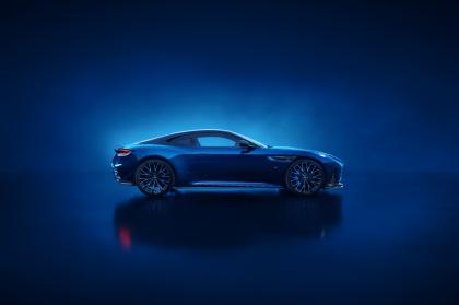 H Aston Martin βελτίωσε την DB12 S με 20 επιπλέον ίππους