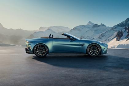 Πρεμιέρα για την νέα Aston Martin Vantage Roadster