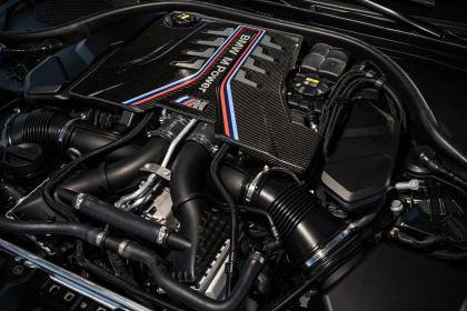 Η BMW εξελίσσει μια νέα γενιά θερμικών κινητήρων