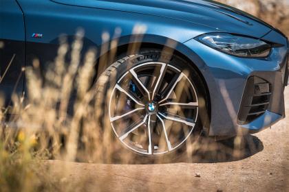 BMW M440i xDrive 374PS