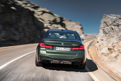 Επίσημο: Η νέα BMW M5 CS είναι εδώ!