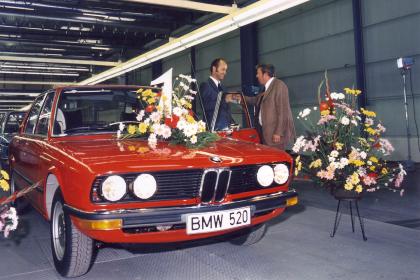 Η BMW γιορτάζει 50 χρόνια παραγωγής στο εργοστάσιο του Dingolfing