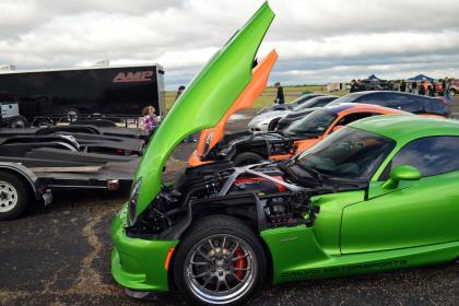 Ασυγκράτητο Dodge Viper με 3.000 ίππους στο δυναμόμετρο