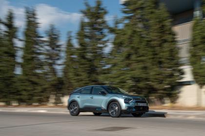 Citroen C4 E-Cross 136Ps
