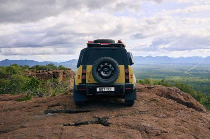 Η Land Rover παρουσιάζει την έκδοση Trophy στο Defender