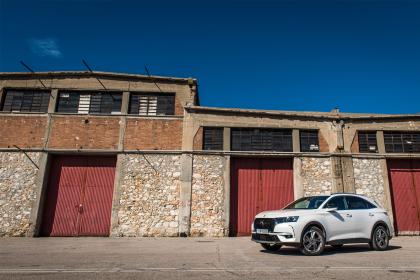 DS 7 Crossback 1.6 PureTech EAT8 Rivoli 180Ps