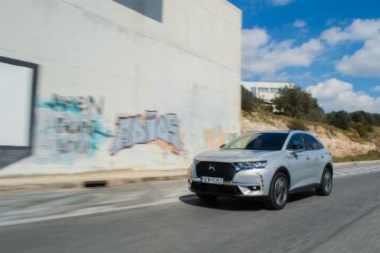 DS 7 Crossback E-Tense e-EAT8 225Ps