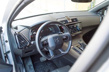 DS 7 Crossback E-Tense e-EAT8 225Ps