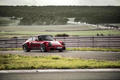 964 από την Evomax 
