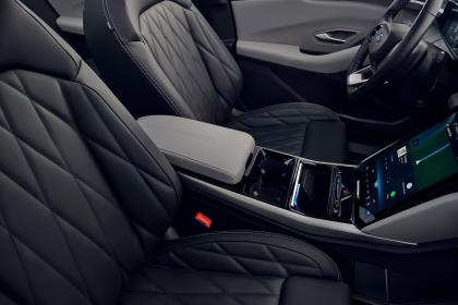Εξερευνώντας το εσωτερικό του Ford Explorer