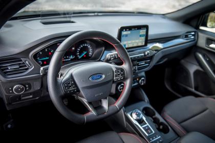 Ford Focus ST-Line 1.5 EcoBlue 120Ps 8AT