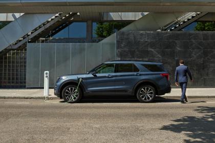 Νέο Ford Explorer Plug-In Hybrid