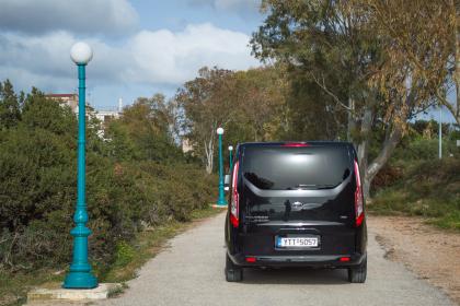 Ford Tourneo Custom L1 Plug-in Hybrid 125Ps