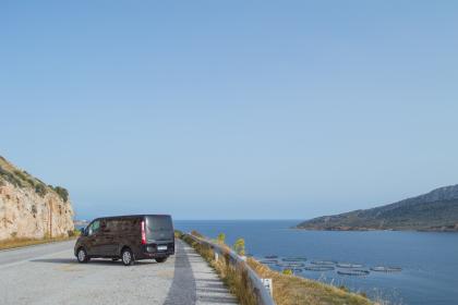 Ford Tourneo Custom L1 Plug-in Hybrid 125Ps