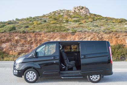 Ford Tourneo Custom L1 Plug-in Hybrid 125Ps