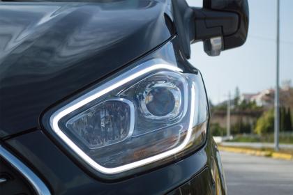 Ford Tourneo Custom L1 Plug-in Hybrid 125Ps