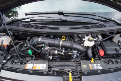 Ford Tourneo Custom L1 Plug-in Hybrid 125Ps