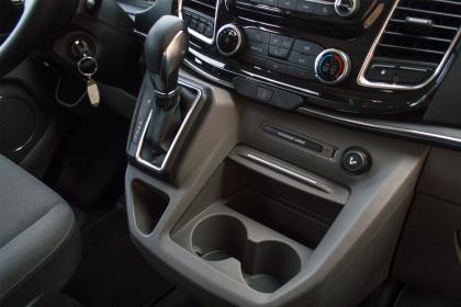 Ford Tourneo Custom L1 Plug-in Hybrid 125Ps