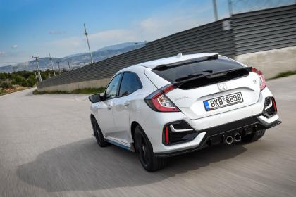 Honda Civic 1.5 V-TEC Turbo CVT 182Ps