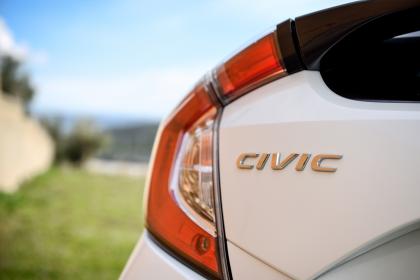 Honda Civic 1.5 V-TEC Turbo CVT 182Ps