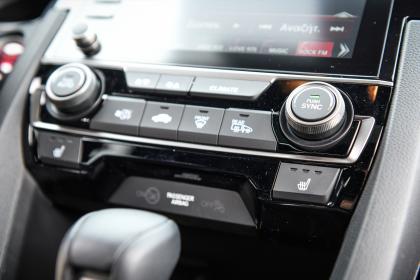 Honda Civic 1.5 V-TEC Turbo CVT 182Ps